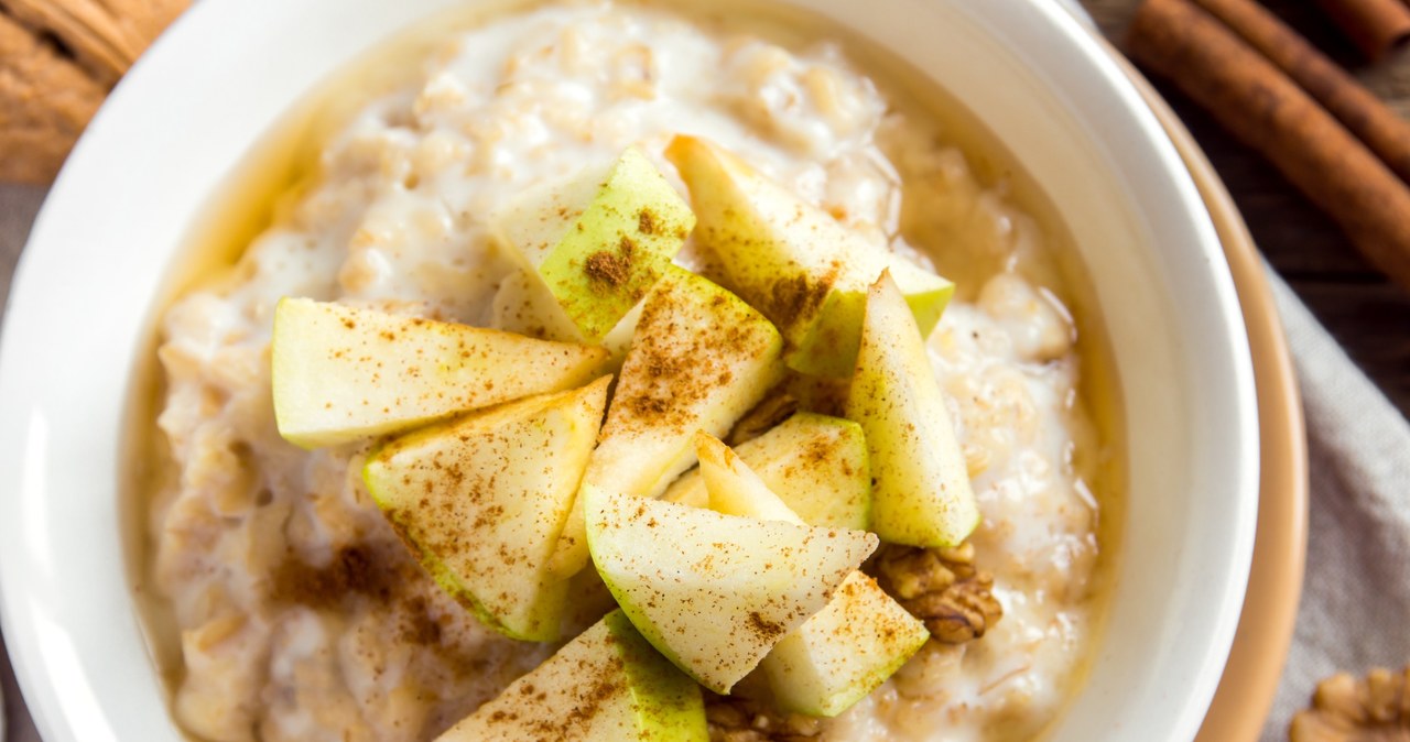 Cinnamon added to the morning porridge gives a feeling of satiety for longer, and also stabilizes blood sugar. All this favors the weight loss process. /123RF/PICSEL