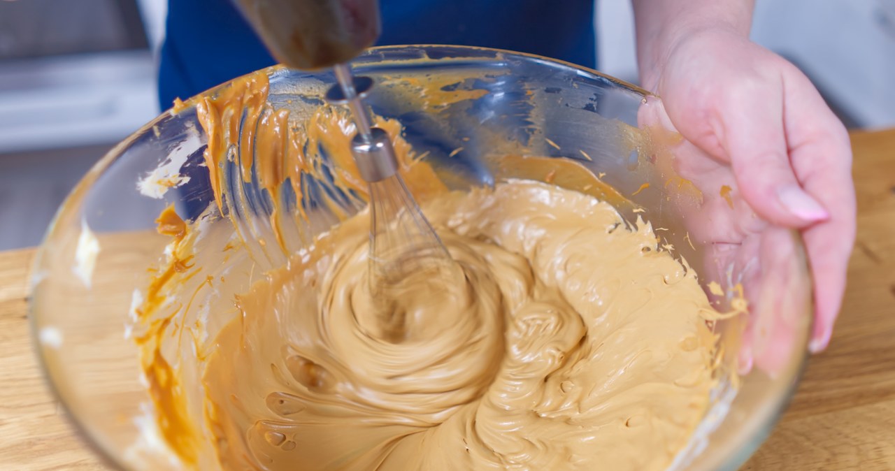 Add a little coffee dissolved in water for whipped cream - the best cream for cakes and cakes /Dasteb /123RF /PICSEL will be created