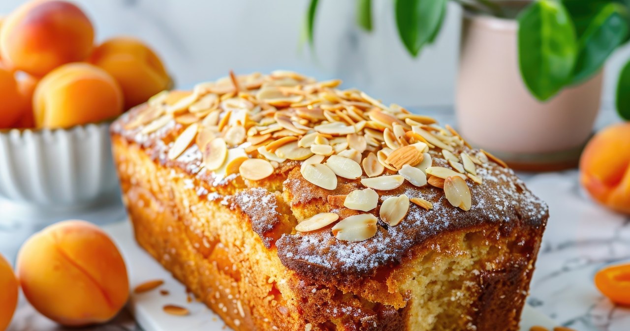 Butter almond-ashorel dough. An idea for a tasty afternoon tea