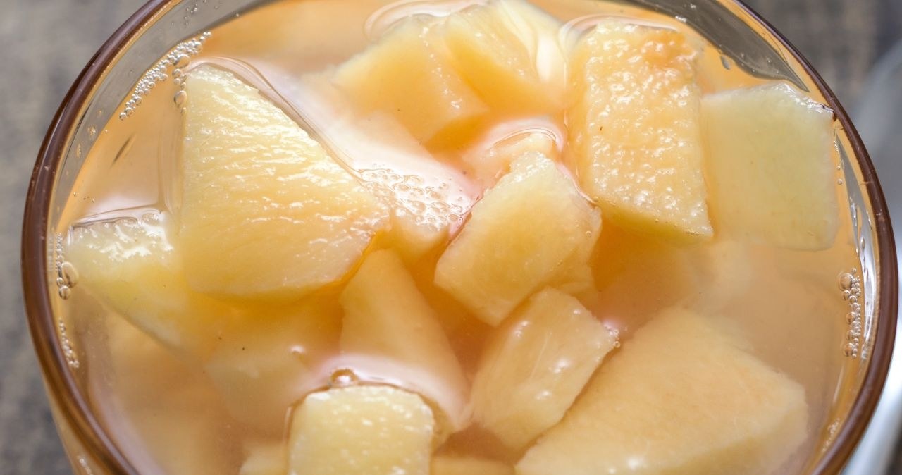 A way for hard quince. It will soften quickly, you can peel and cut it