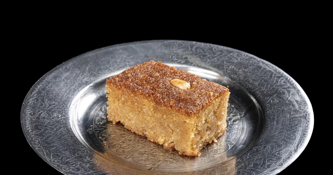 This Turkish dessert is perfect for black coffee. Does not contain flour or eggs