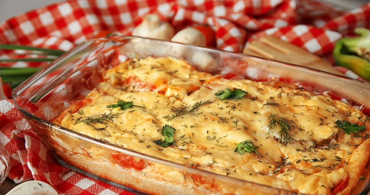 Make instead of dinner sandwiches. Simple pasta casserole