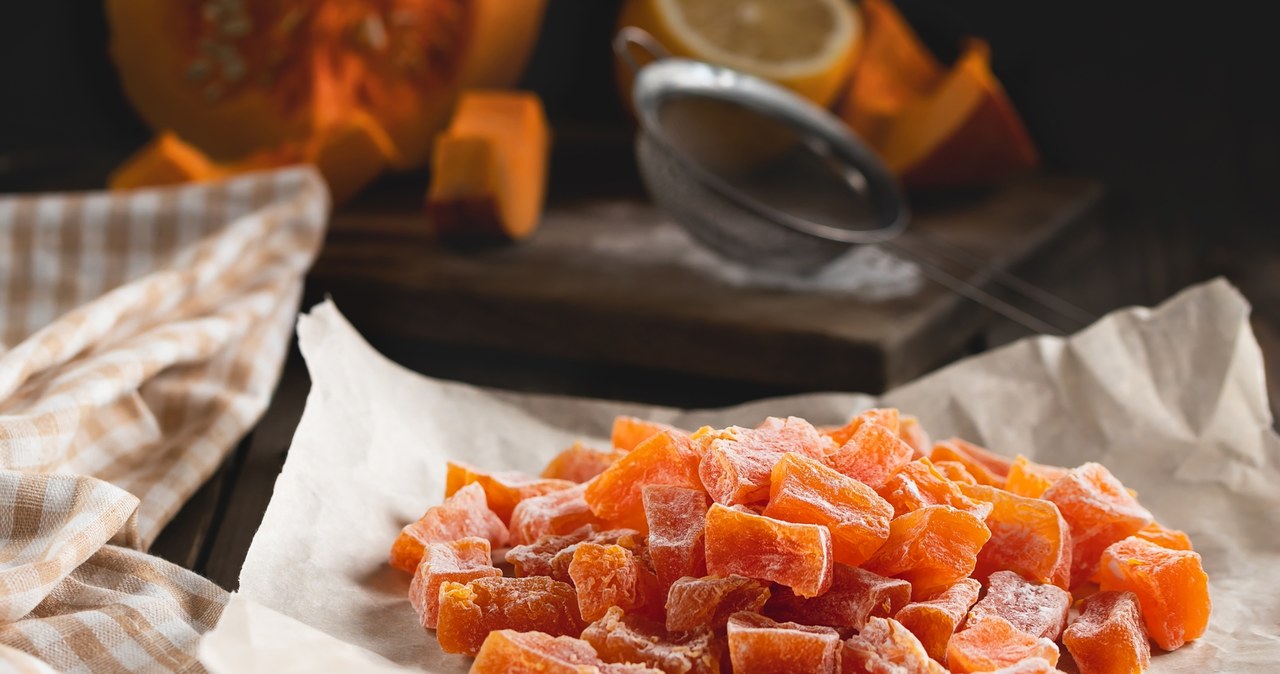 Sold, marinated, in the form of a must, everyone knows. Hardly anyone makes this delicious snack