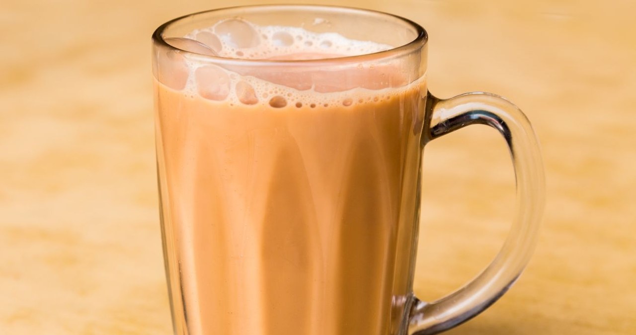 The English cannot do without her, we forgot. It provides potassium, vitamin D, but it is caloric