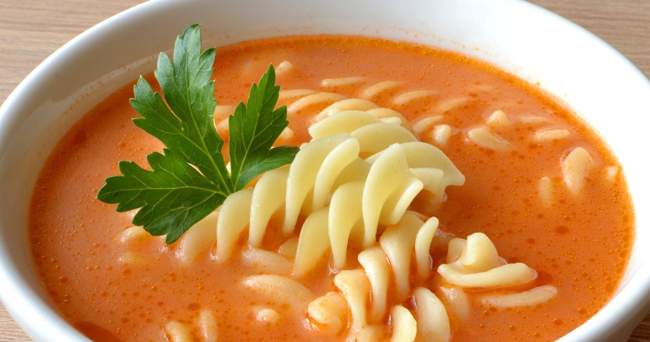 Outstanding tomatoes for Makłowicz jars. The tomato is coming out prima sort