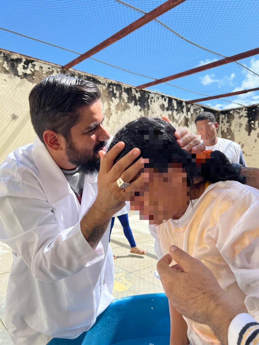 Acre Pastor turns lives by rescuing prisoners and young people from the streets by faith; know