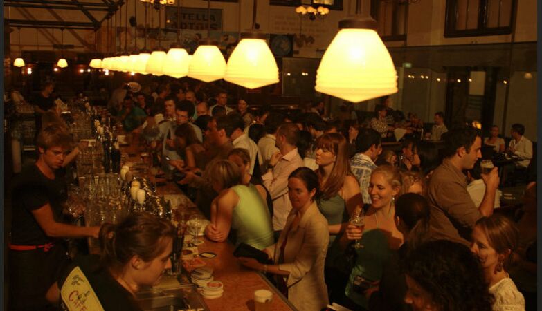 David was on her aunt's death license. The boss saw him in a restaurant and said goodbye