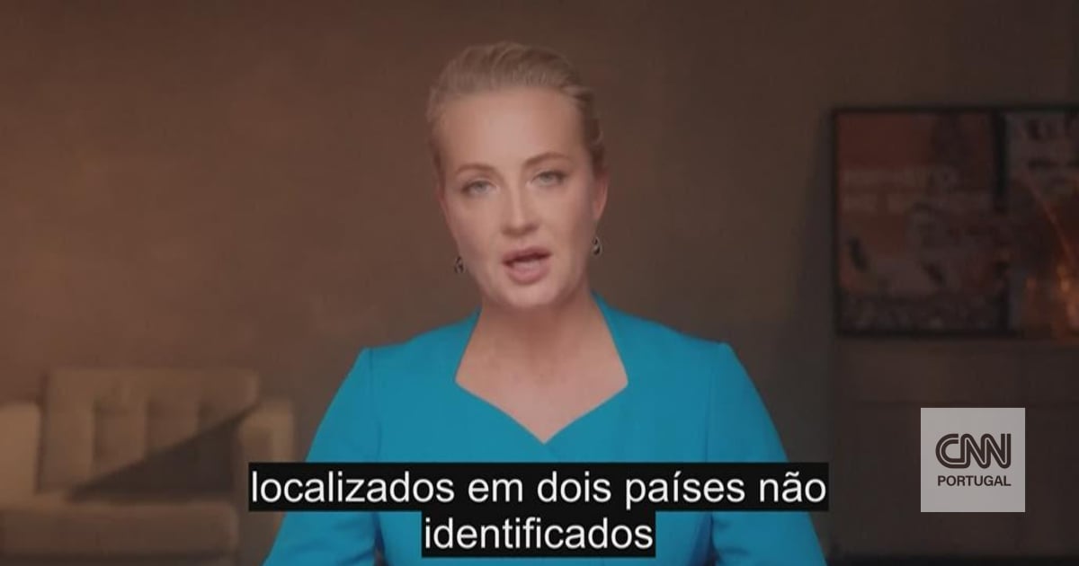 Alexei Navalny's widow says he has proof that opponent was "poisoned"