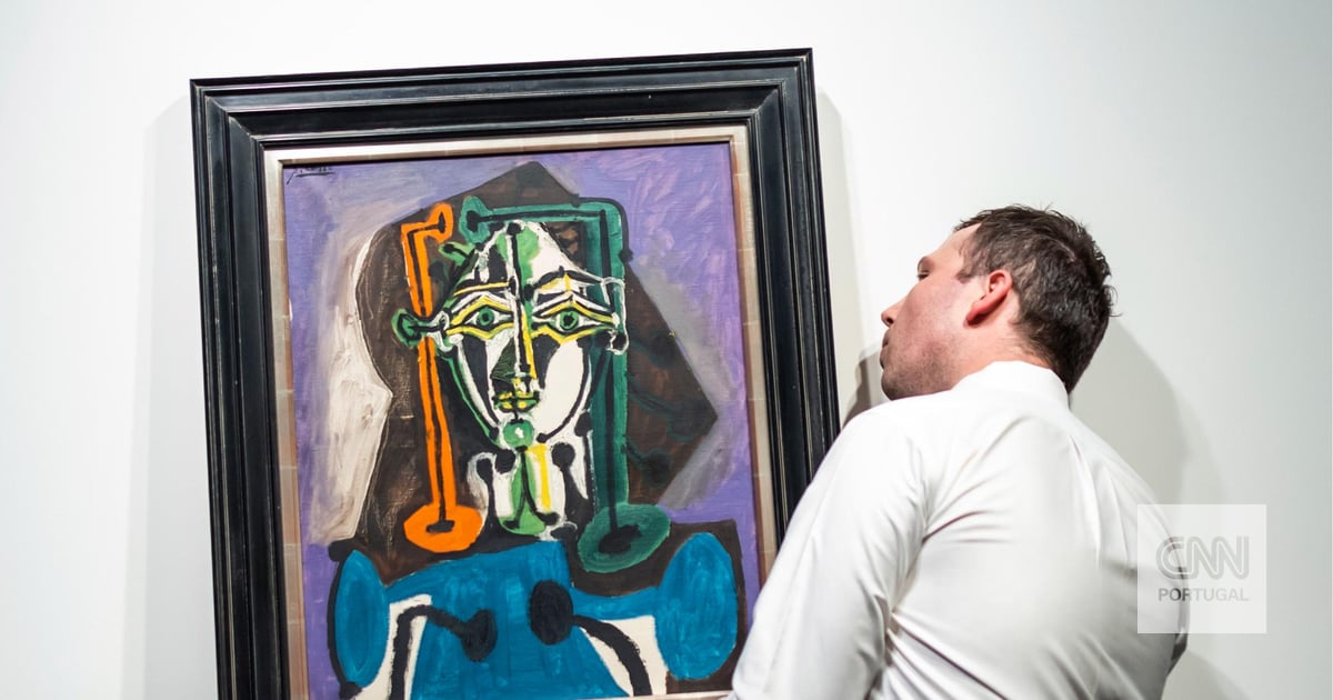 Picasso's masterpiece revealed in Paris where it will be auctioned