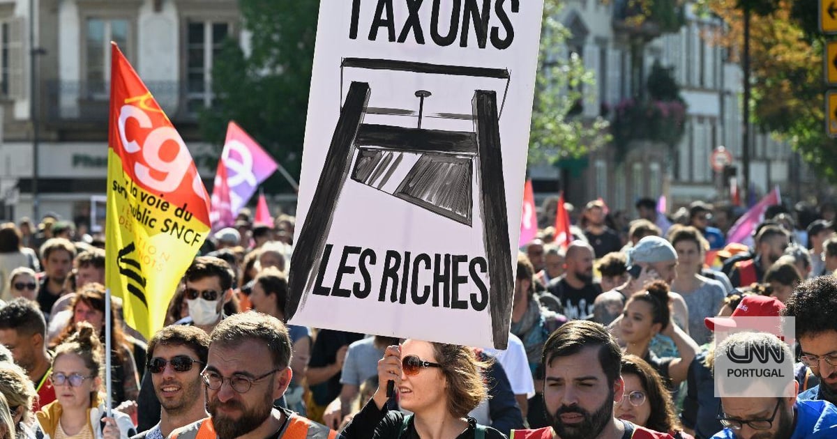 One of the richest men in the world leads the revolt against a controversial proposal in France. On the other side they answer: "It's time to tax billionaires"