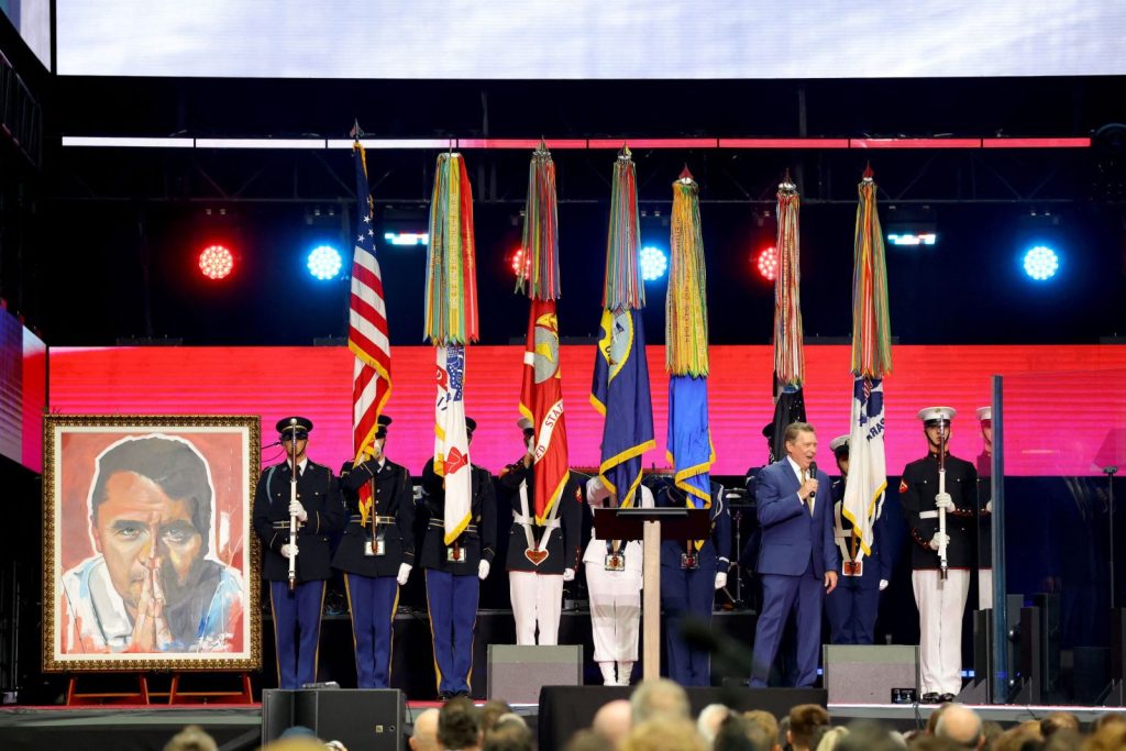 Charlie Kerk: Tens of Thousands of People in State Farm for the last goodbye