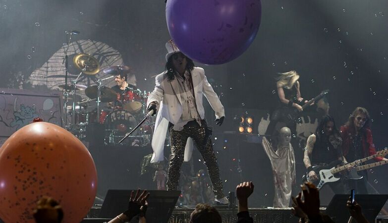 Chickens, vomiting, prison. The craziest (and iconic) concerts of history