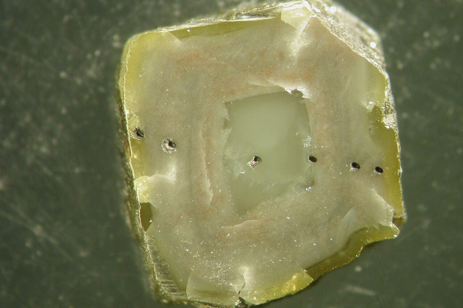 Intriguing diamonds of South African mine have “almost impossible” chemistry