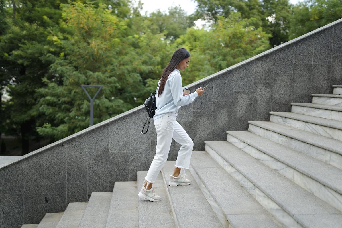 Only a minute of intense activity a day can give us years of life