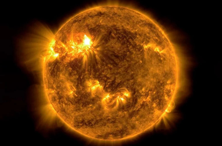 A rare and beautiful event: During the eclipse, a dual mass ejection took place on the sun