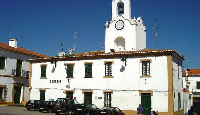 Barranque: The Alentejo Historical Language that wants to be official (and will have the Prince's translation)