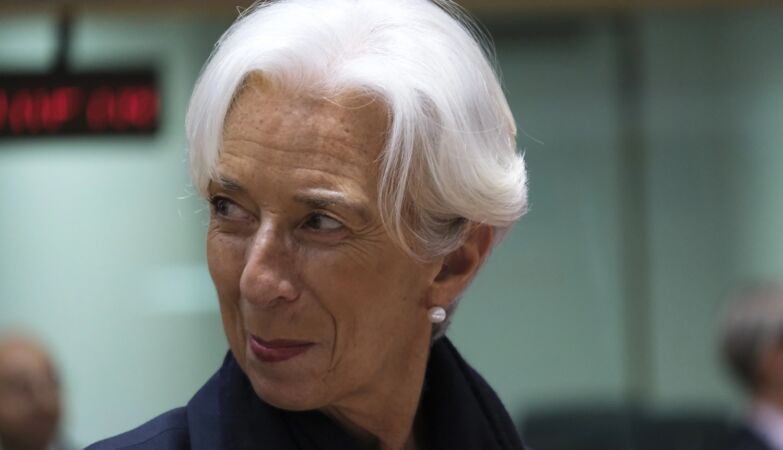 "Keep calm and some money." ECB counseling European to have 100 € at home