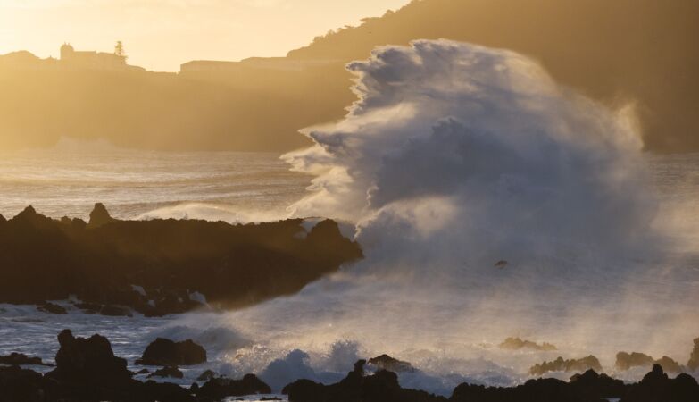 Gabrielle. Updated warnings: Aggravation in mainland Portugal starts at 6 am Saturday morning