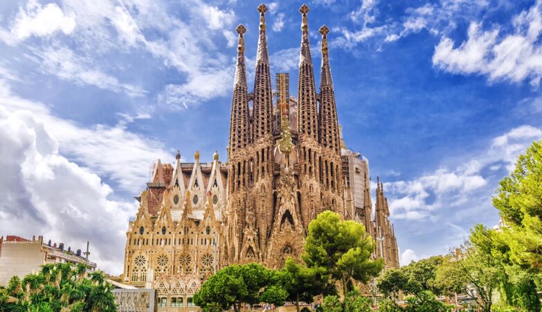 Holy family will complete your greatest tower. Will be (one day) the highest church in Europe