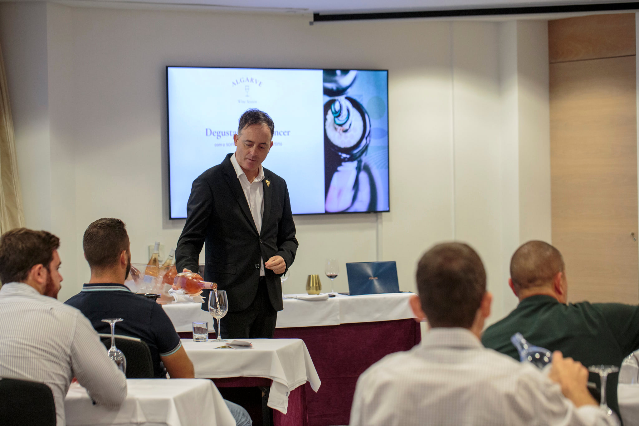 Hilton Vilamoura hosts celebration of the best of viticulture Algarvia