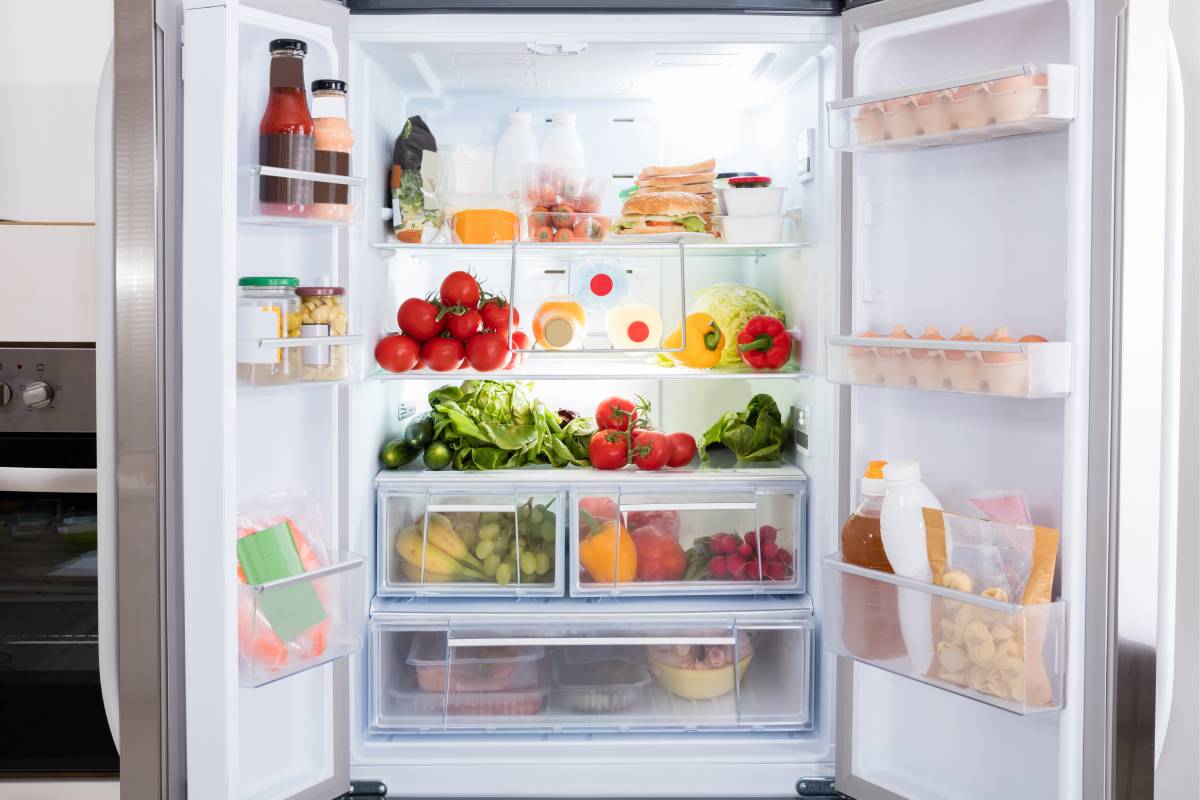 How to reduce waste by organizing the fridge well