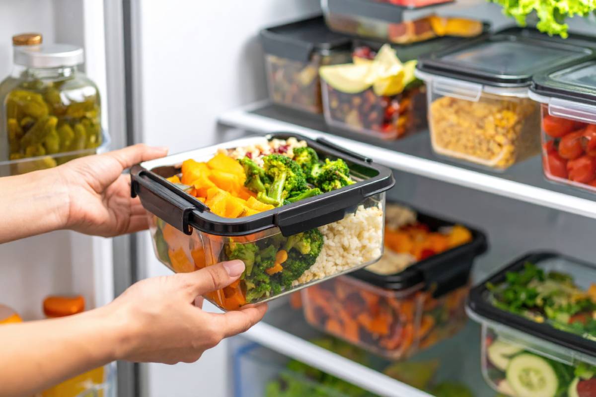 Organize the fridge to save money