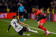 Corinthians beat Athletcio-PR by 2 x 0 