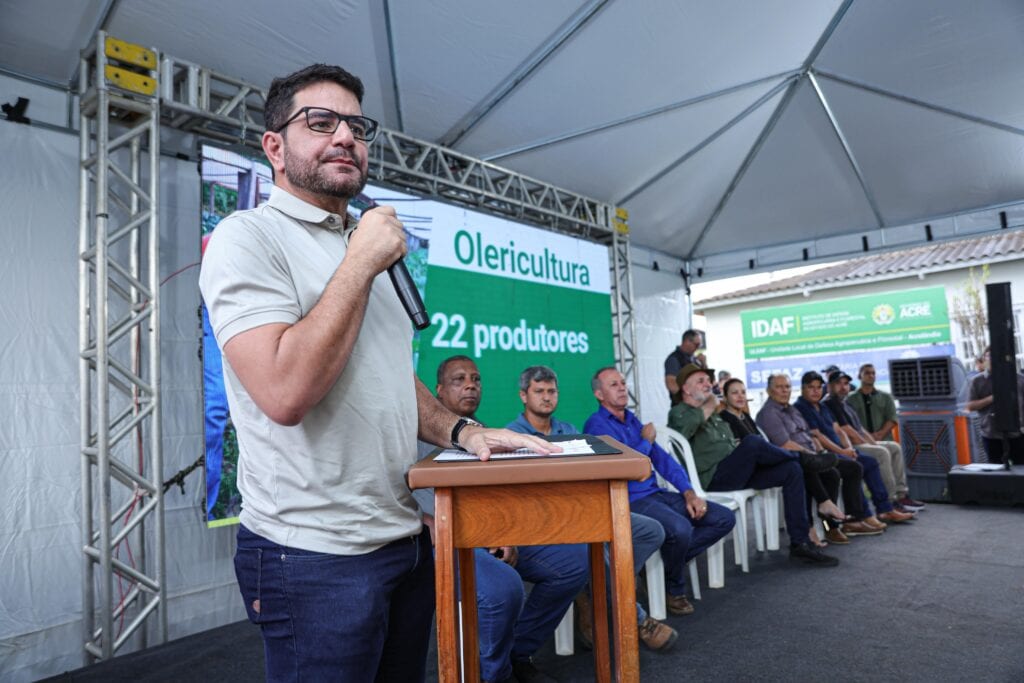 Governor delivers R $ 2 million in inputs and emphasizes agriculture advance in Acre