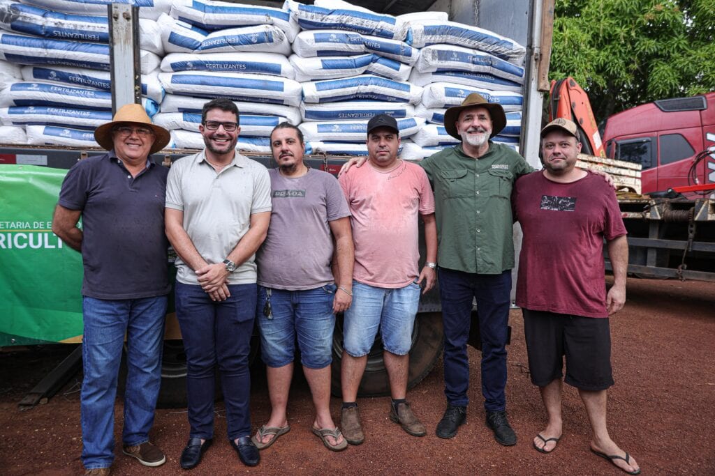 Governor delivers R $ 2 million in inputs and emphasizes agriculture advance in Acre