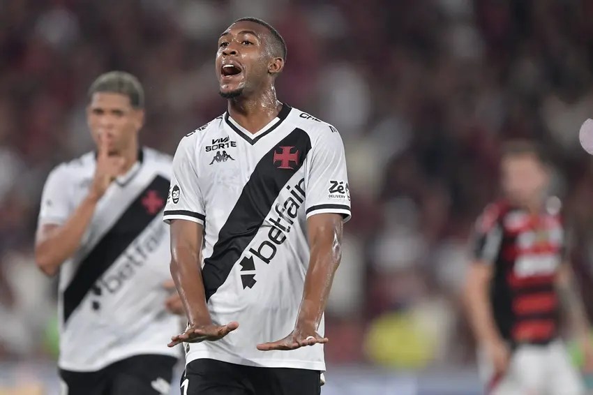 In fierce classic, Flamengo and Vasco tie at Maracanã