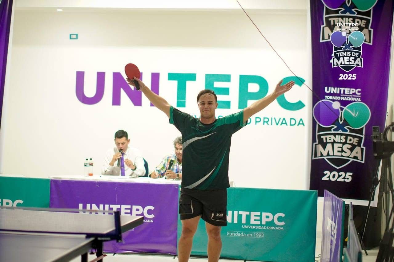 Acrean student wins title of table tennis in Bolivia