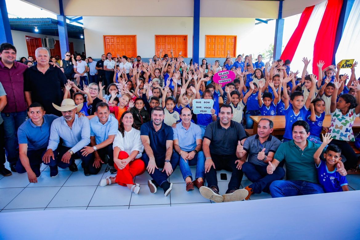 City Hall reopens full -time schools as part of the celebrations of the 121th anniversary of Cruzeiro do Sul