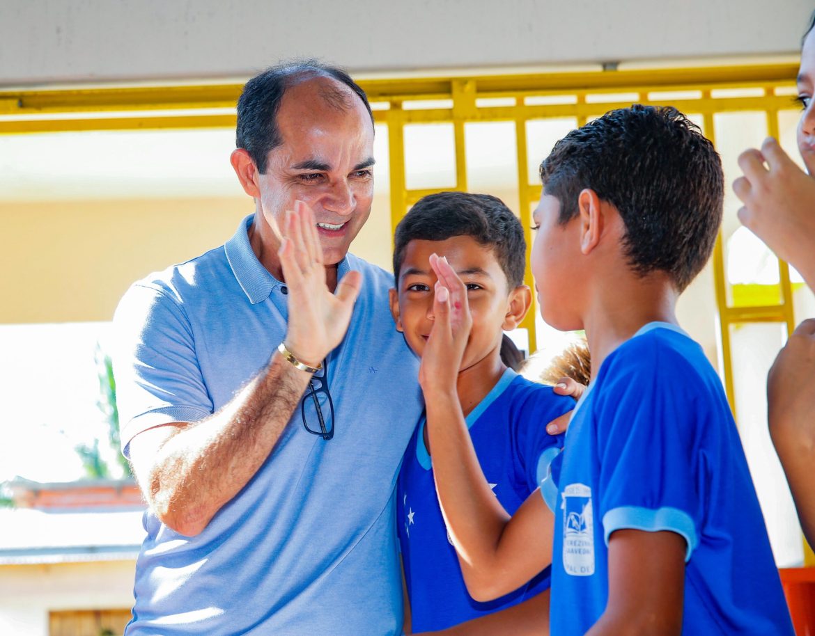 City Hall reopens full -time schools as part of the celebrations of the 121th anniversary of Cruzeiro do Sul