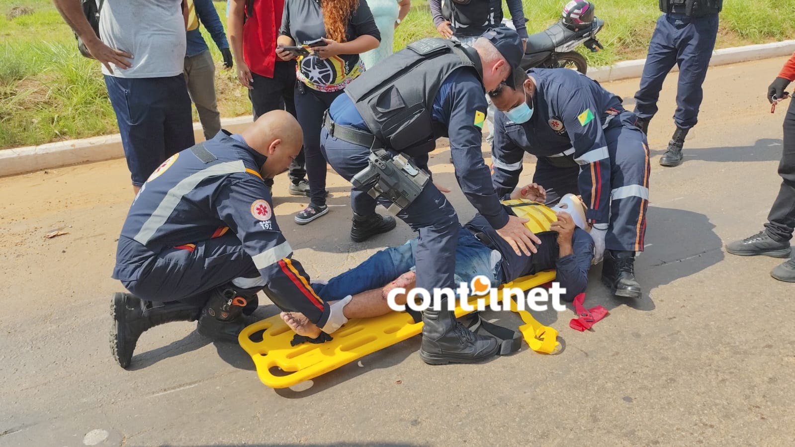 In Rio Branco, motorcycle taxi driver suffers accident after fish bag arrested in the handlebar of the motorcycle