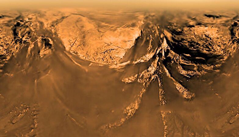 Titan alien lakes may be creating primitive forms of life