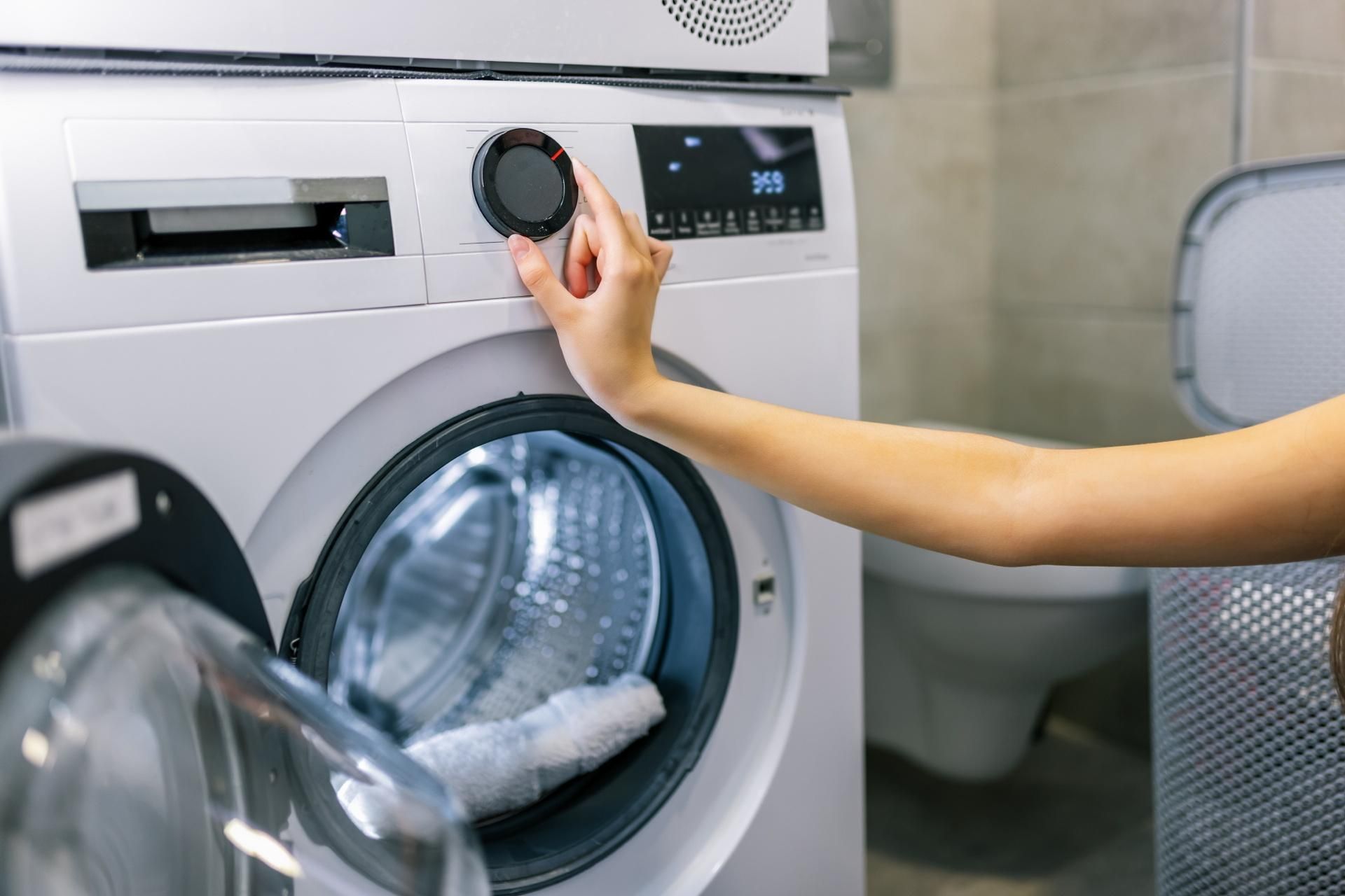 Washing and drying clothes Your washing machine has a hidden drying function. Few people know that in 15 minutes they will take out almost dry things