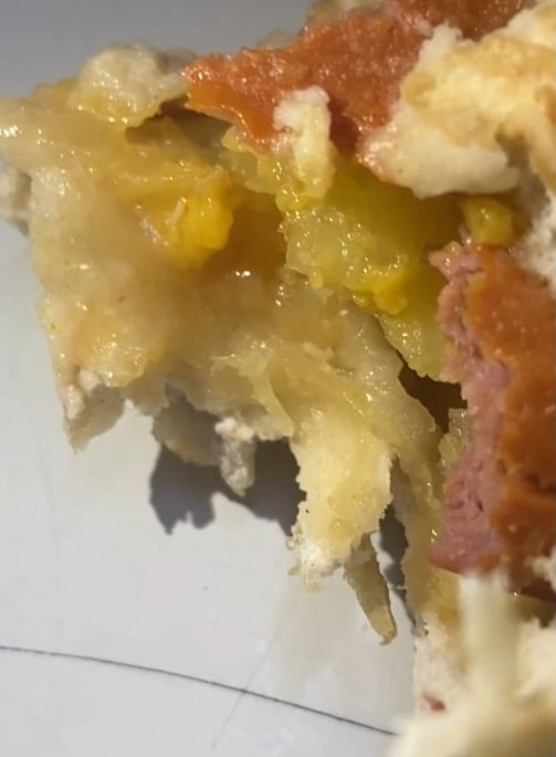 Student gets sick after finding salty larvae sold in front of school in Rio Branco