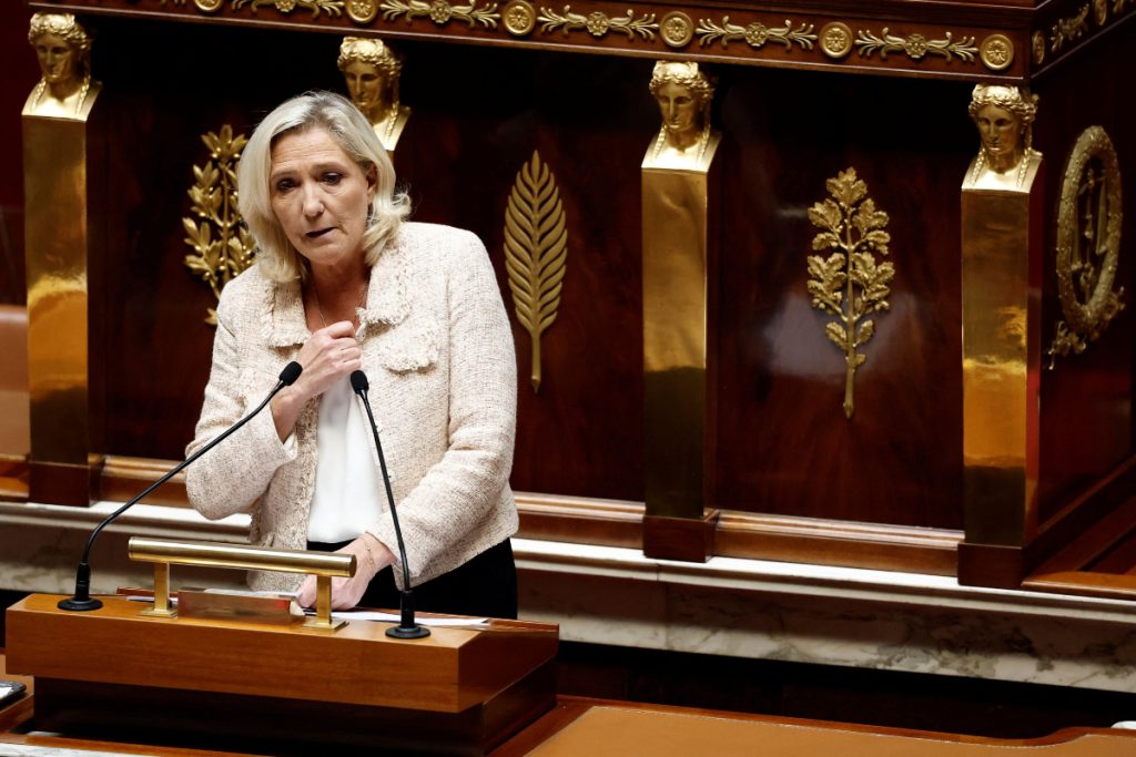 France: Bayrou Finally, all the looks in Macron