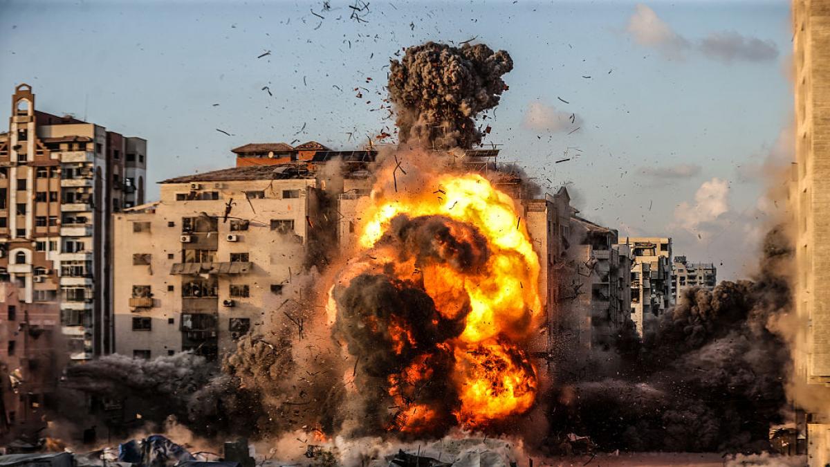 The Israeli army orders to evacuate the entire city of Gaza
