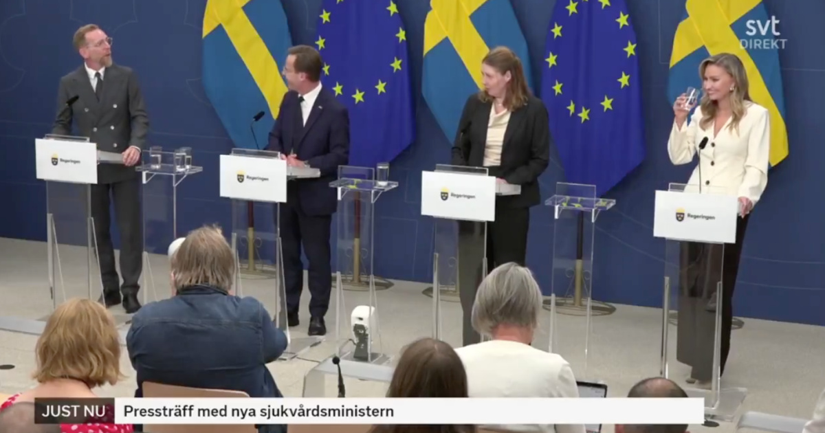 Minister of Health of Sweden faints in an interview with taking office