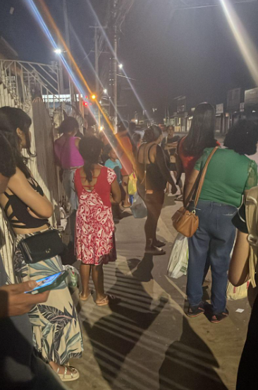 Stock, failures and neglect: passengers suffer from precarious bus conditions from Vila do V