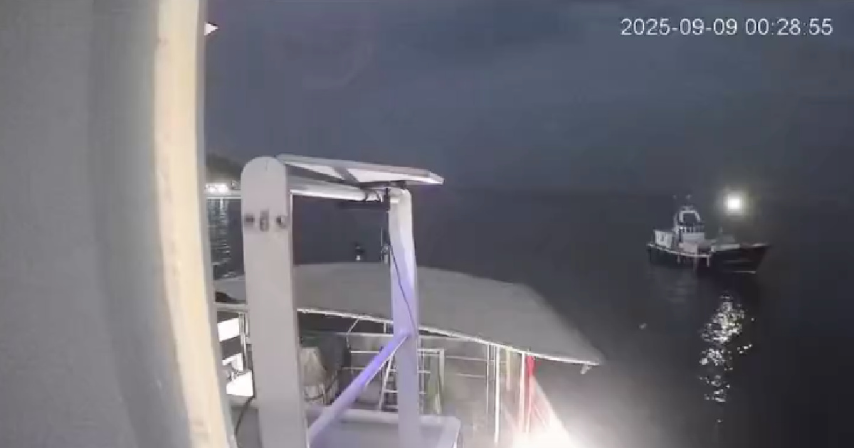 Video shows moment when boat of the Portuguese flag humanitarian flotilha is attacked by drone
