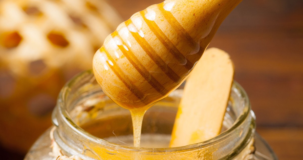 Honey with sugar is a great lip peeling /123RF /PICSEL