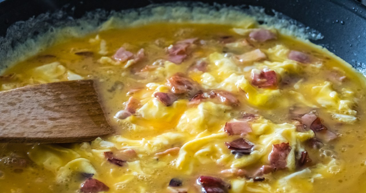 Add this to scrambled eggs. Your brain will thank you for such a breakfast