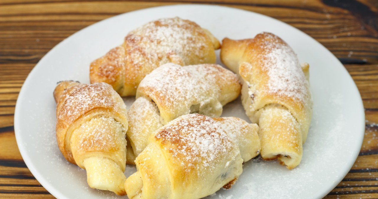 Ewa Wachowicz's recipe for croissants. This filling does the job