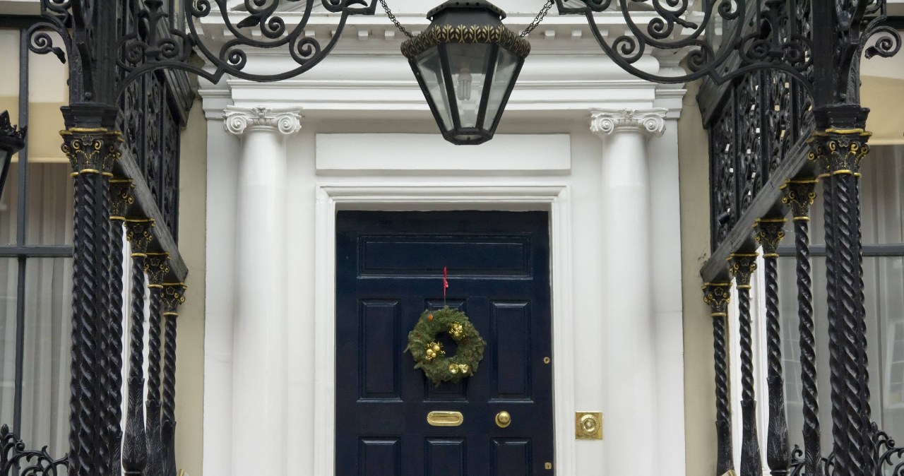 Choose entrance doors in these colors. According to designers, they will be the most fashionable in 2026