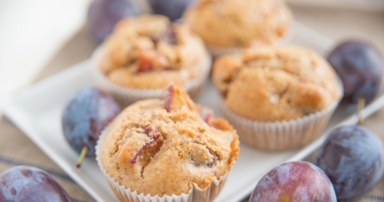 Do you have any plums left? Make fragrant and moist cupcakes out of them