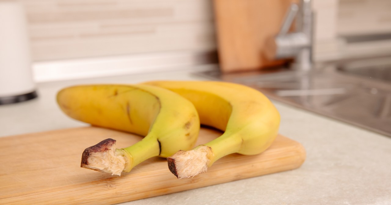 Bananas darken in heat even after a day. A proven kitchen trick will keep them fresh for a long time