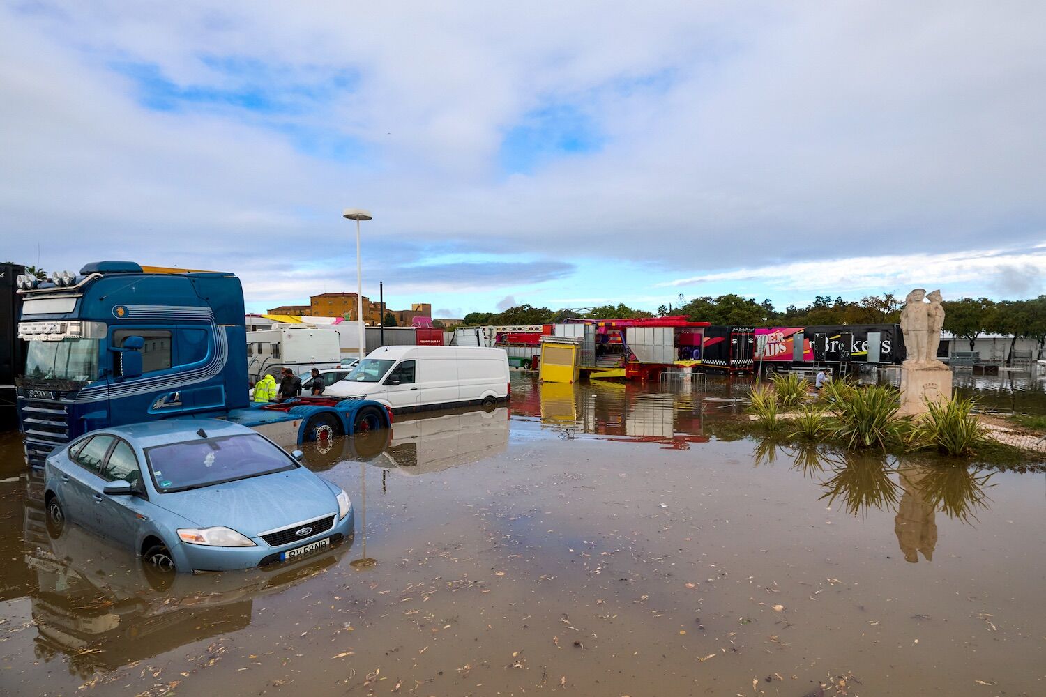 Faro woke up underwater. Red alert activated early in the morning