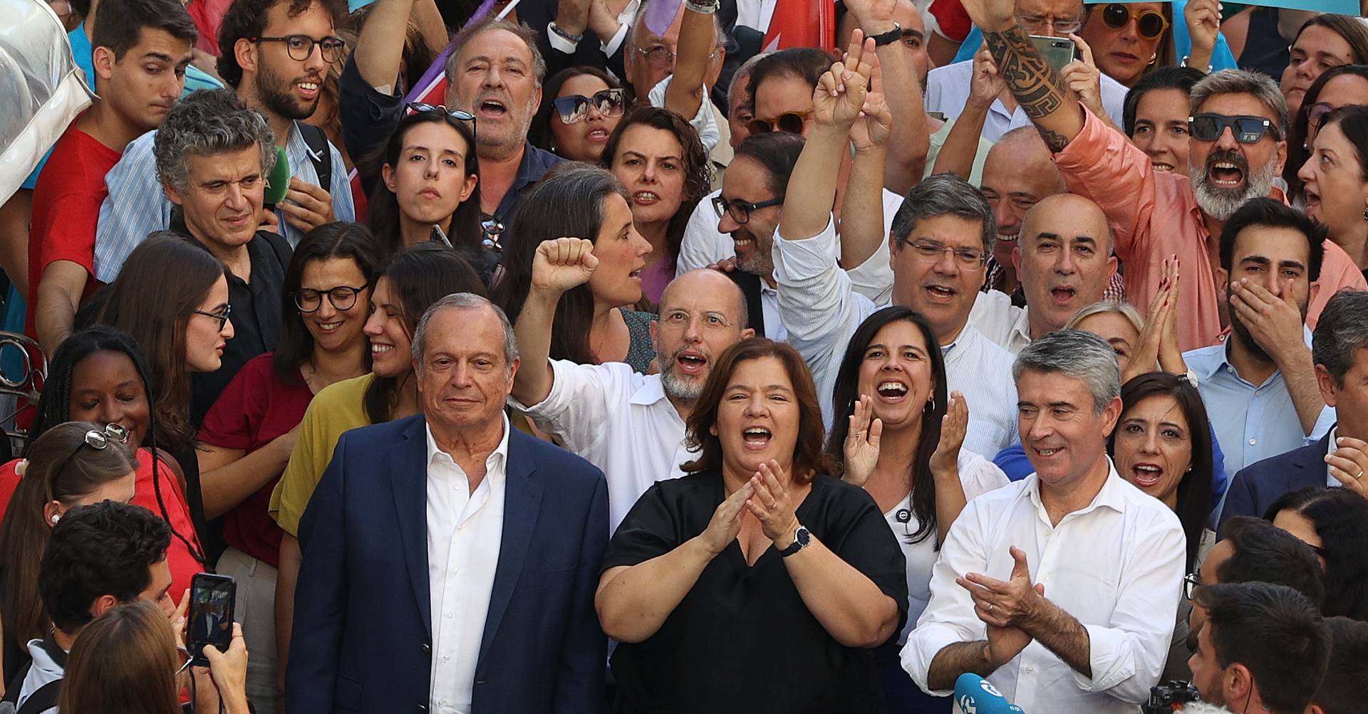 Left-wing coalition bets on unity to stop Currencies, polls point to a close result in Lisbon